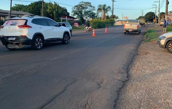 Colisão traseira deixa trânsito lento na Avenida Willy Barth em SMOeste