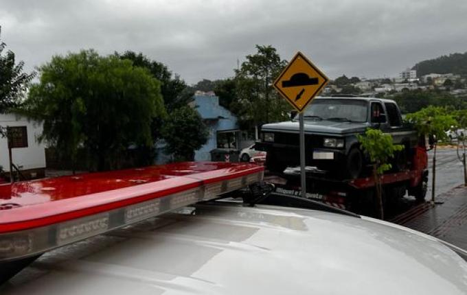 PM de São Miguel do Oeste recupera camionete furtada em Iporã do Oeste