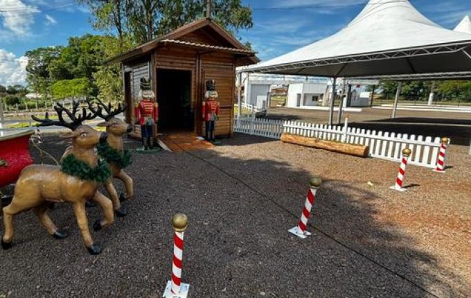 Faismo terá espaço com decoração natalina feita por artistas locais