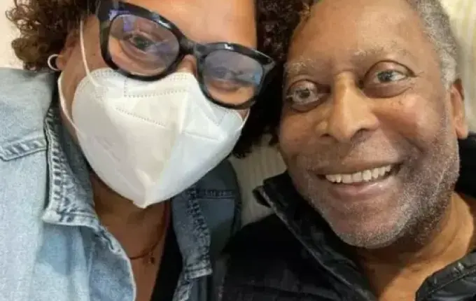 Pelé não reage mais à quimioterapia e recebe cuidados paliativos
