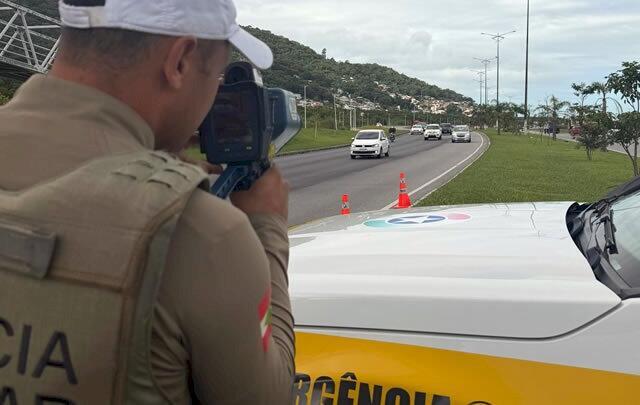 Feriado do Dia do Trabalhador tem queda de mortes nas rodovias de SC, diz PMRv