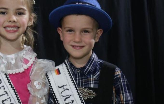 Linha Presidente Becker define o par infantil Hänsel Und Gretel
