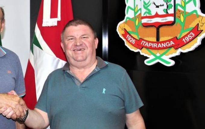 Vice-prefeito assume prefeitura de Itapiranga por duas semanas