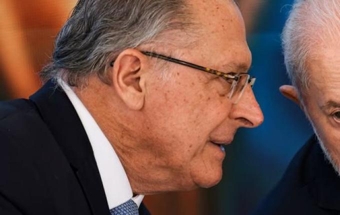 Socorro contra tarifaço terá crédito de R$ 30 bi, compra de alimentos e apoio a empregos