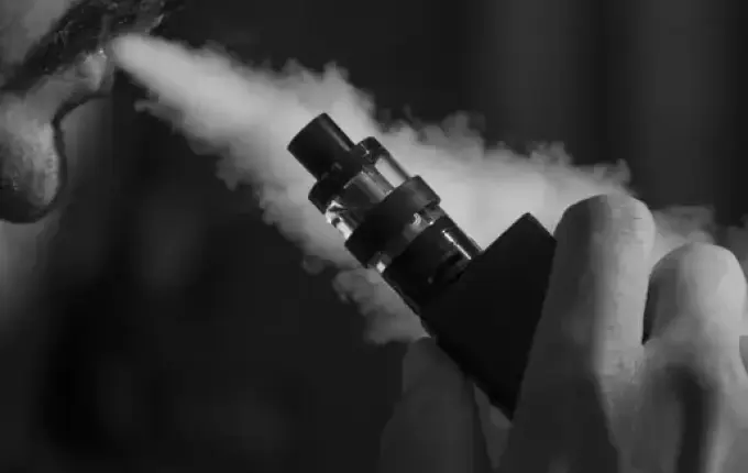 Psicóloga alerta sobre o crescente uso de vapes entre adolescentes em São José do Cedro