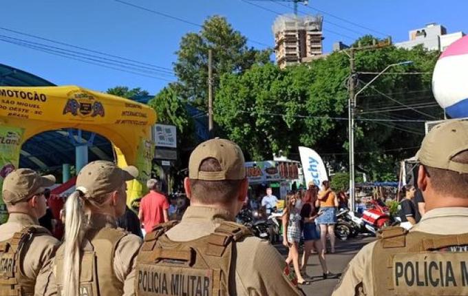 Polícia Militar aplica mais de 60 notificações durante 18º Motocão
