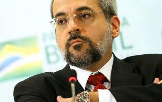 Weintraub anuncia saída do Ministério da Educação