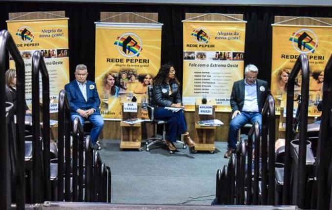 Assista; Sete candidatos a vice-governador participam de último debate do primeiro turno na Peperi