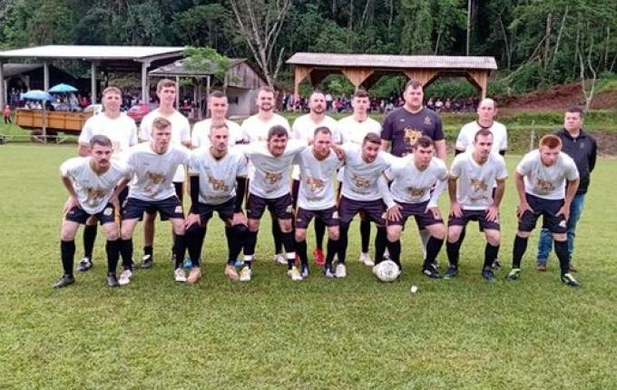 Dourado vence mais uma no Campeonato Municipal de Itapiranga