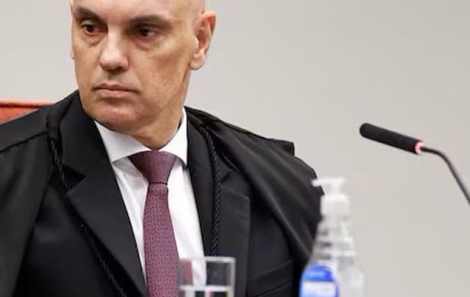 Alexandre de Moraes ordena suspensão imediata do X no Brasil