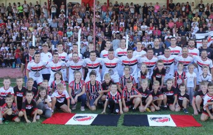 Aliança é tetracampeão no comando de Jair Mueller