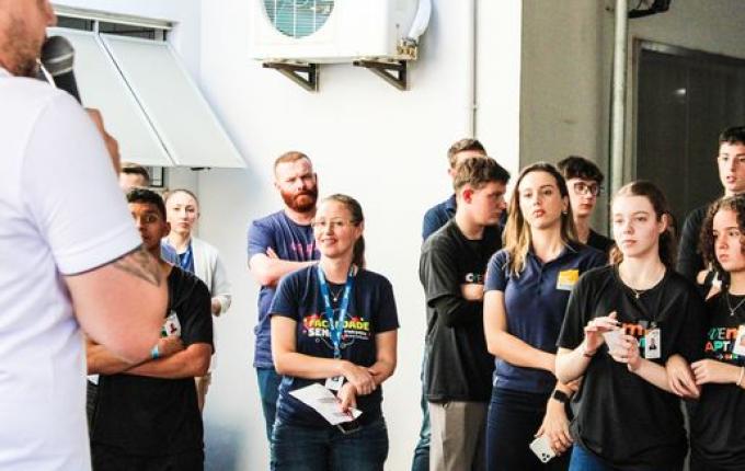 Núcleo Jovem Empreendedor da Acismo realiza palestra na Faculdade Senac