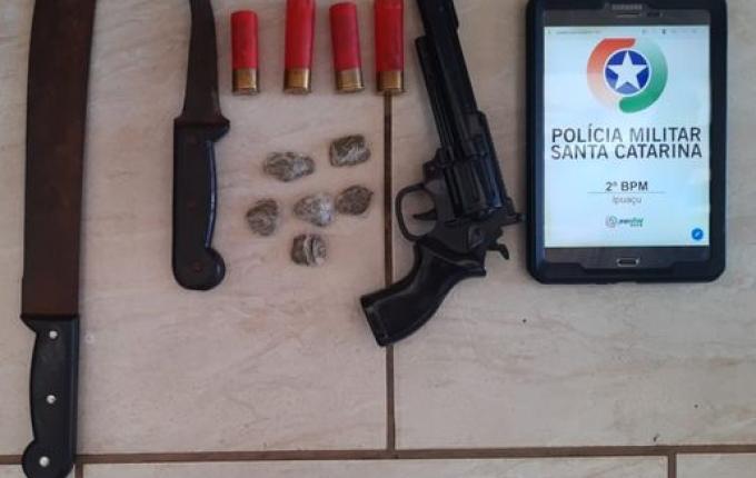 Homem reage à tentativa de prisão, leva tiro e morre a caminho do hospital