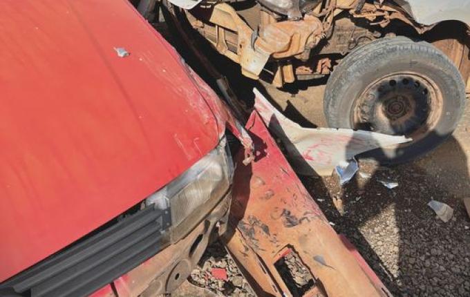 Colisão entre dois carros deixa mulher ferida no interior de São Miguel do Oeste