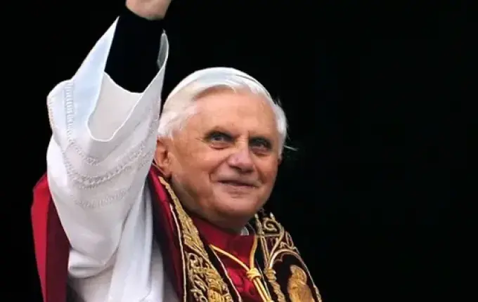 Papa emérito Bento XVI morre aos 95 anos