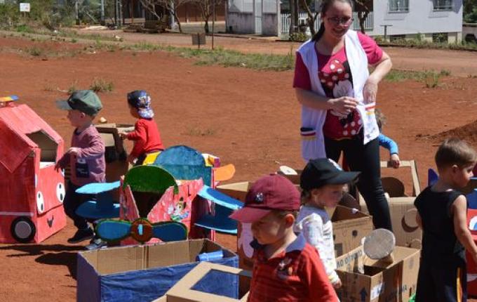 Atividade de incentivo a reciclagem é desenvolvida com alunos e famílias
