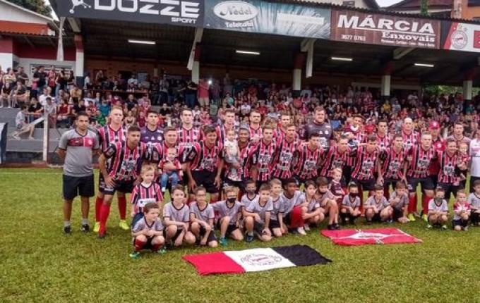 Cometa é campeão da Copa Itapiranga Lassberg