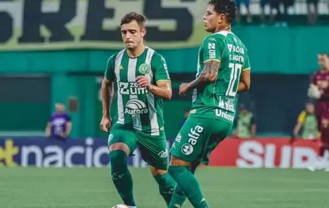 Atletas da Chapecoense retornam de Itajaí com intoxicação alimentar