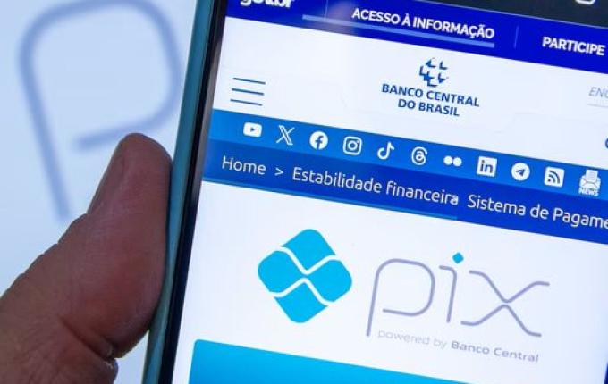 Pix bate novo recorde com 276,7 milhões de transações em um dia, diz Banco Central