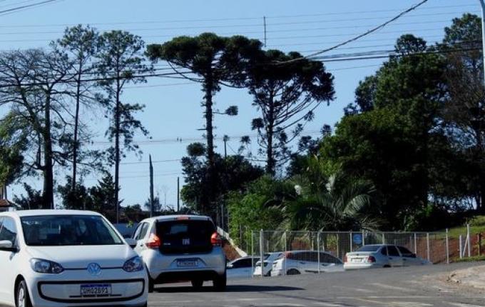 Novos semáforos são instalados na Willy Barth em São Miguel do Oeste