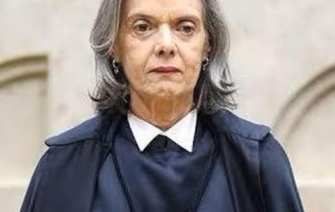 Cármen Lúcia toma posse como presidente do TSE nesta segunda