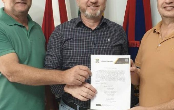 Belmonte assina ordem de serviço para asfaltamento no interior