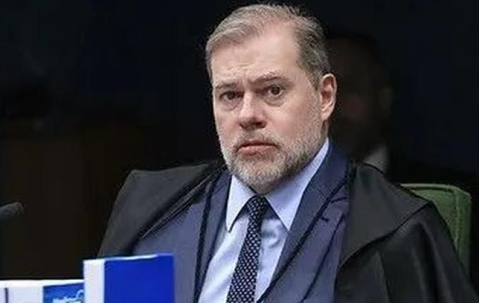 Toffoli descarta deixar relatoria de investigação sobre Banco Master no STF