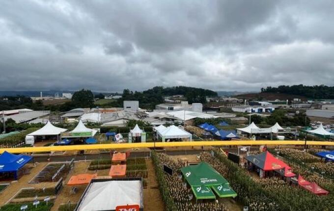 Itaipu Rural Show continua em Pinhalzinho com mais de 360 expositores
