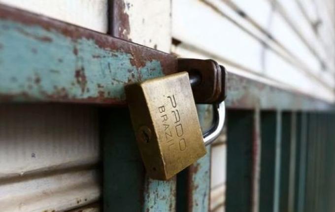 Mais de 128 mil empresas fecharam as portas em SC em um ano