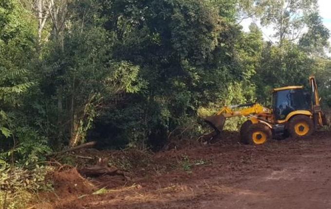 Prefeitura intensifica obras nas estradas do interior de São José do Cedro