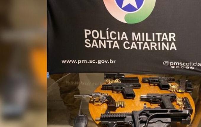 Busca da PM por chefe de facção criminosa termina com quatro mortes em Florianópolis