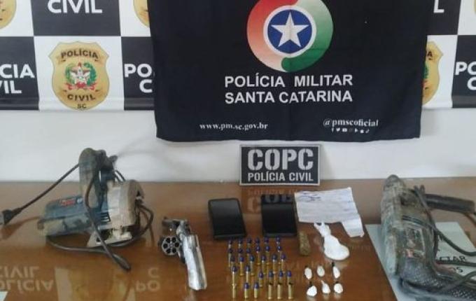 Jovem é preso em Saltinho por tráfico de drogas e posse ilegal de arma