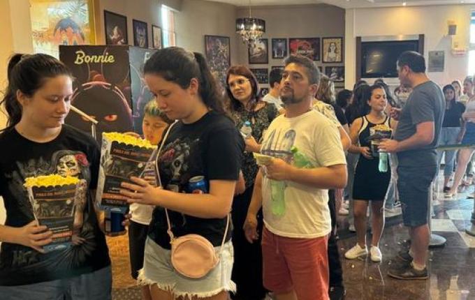 Filme Five Nights At Freddy’s lota Cine Peperi