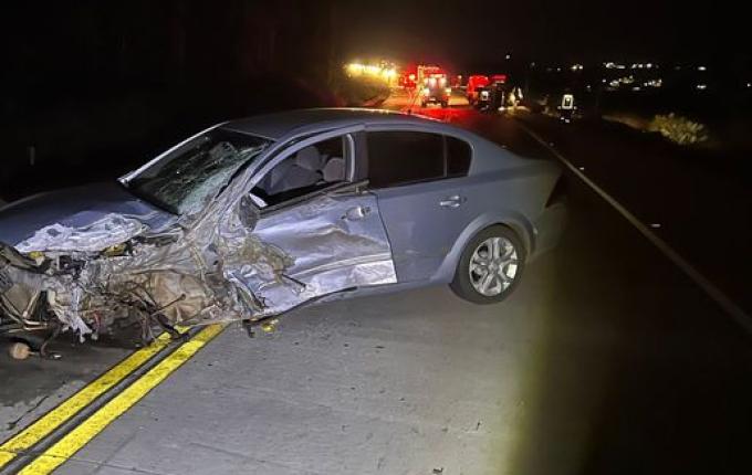 Colisão envolve três veículos e deixa motoristas feridos na BR 163
