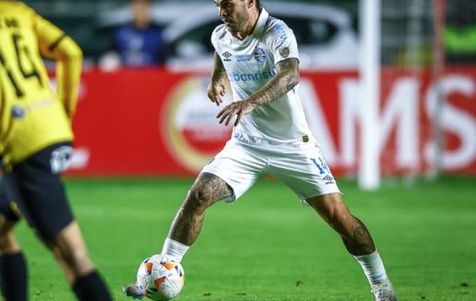 Com reservas, Grêmio perde na Bolívia no primeiro jogo da Libertadores