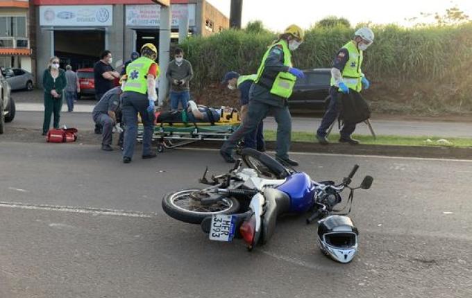 Motociclista sofre fratura em acidente na Willy Barth