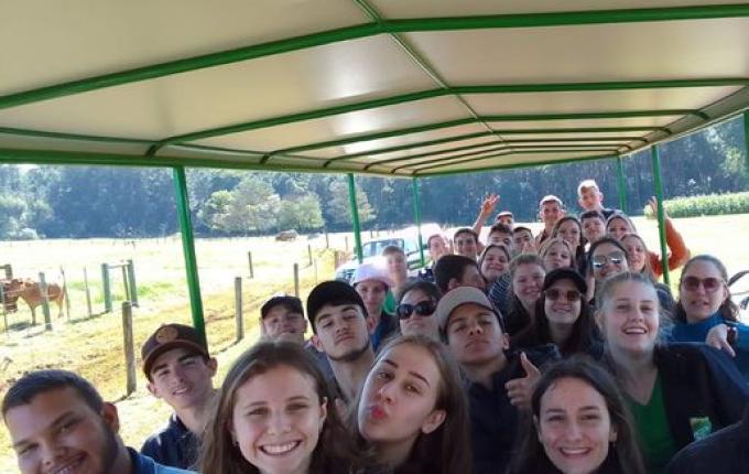 Alunos da Casa Familiar Rural de Cedro realizam viagem de estudo
