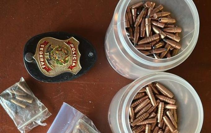 PF faz operação em São Miguel do Oeste contra tráfico internacional de munições