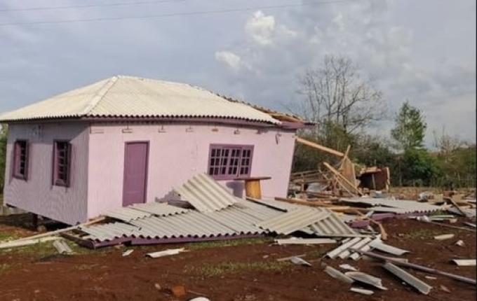 Defesa Civil confirma que tornado atingiu Barra Bonita