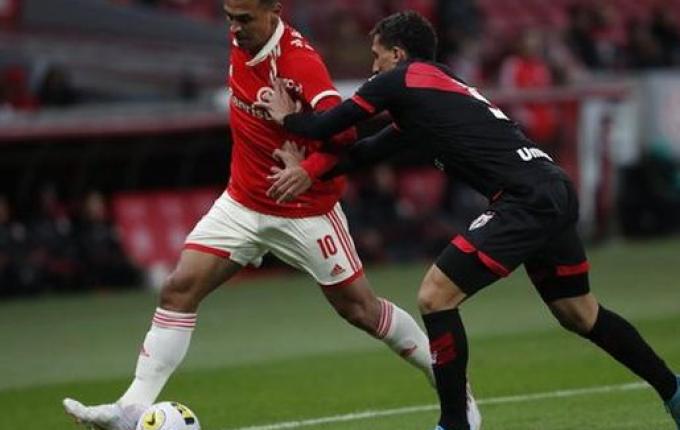 Inter só empata com Atlético-GO e é vaiado no Beira-Rio