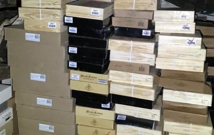 PM encontra bebidas avaliadas em R$ 1 milhão e 200 mil em propriedade