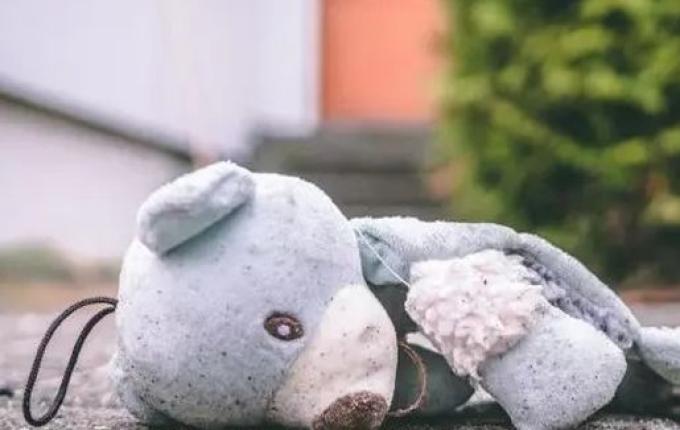 Avô é acusado de manter caso com nora e estuprar netos de 6 e 10 anos em SC