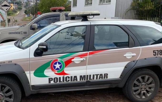 ATUALIZAÇÃO: PM localiza mais drogas e dinheiro em casa de autores de tentativa de homicídio