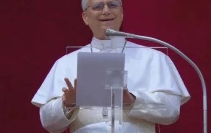 Emoção e apelo por paz marcam primeira oração pública do papa Leão XIV