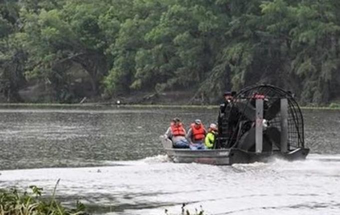 Enchente nos EUA causa 80 mortes