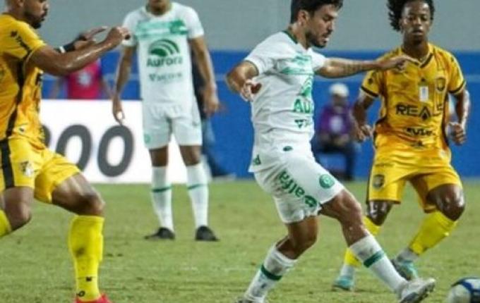 Chapecoense x Amazonas tem horário alterado por problema na iluminação do Estádio Carlos Zamith