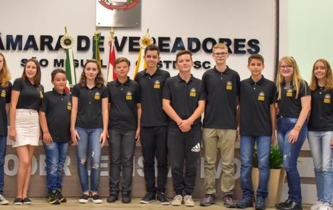 Vereadores Mirins tomam posse e elegem mesa diretora em SMOeste