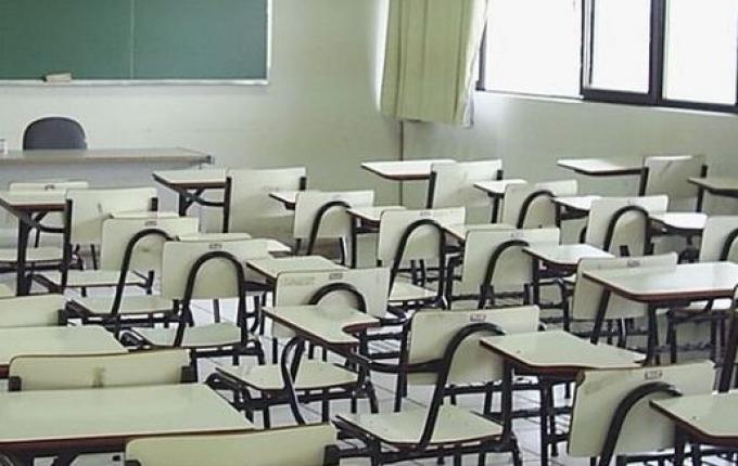 Aluno dá soco em rosto de professora em escola da região