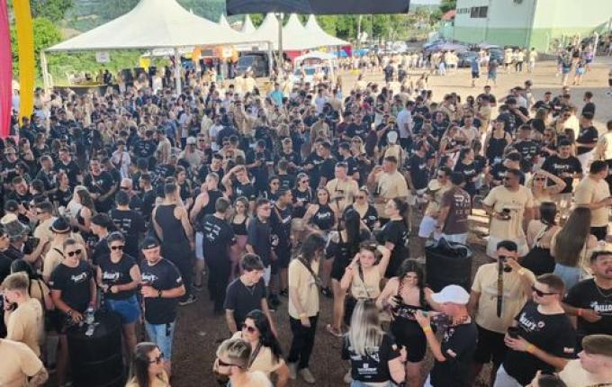 Complexo Jovem reúne grande público na 46ª Oktoberfest em Itapiranga