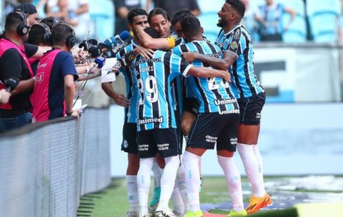 Grêmio goleia o Guarany com gol do estreante Diego Costa